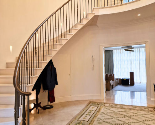 Elegant Oak Handrails for Private Estate
